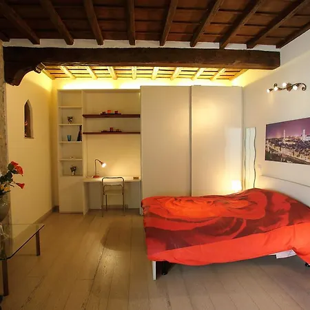 Visit Florentia Lägenhet